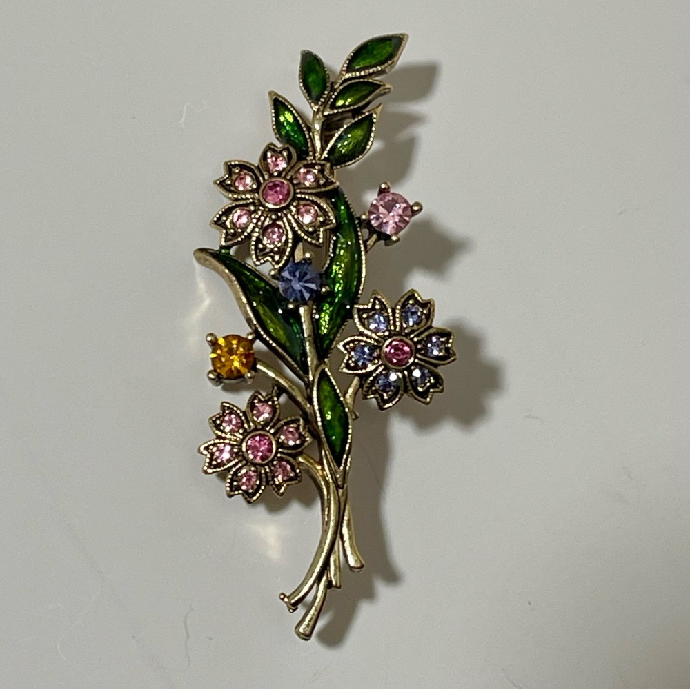 Trifari Floral Motif Brooch Colored Stones Circa 1950s Vintage Flower Bouquet - Picture 4 of 10